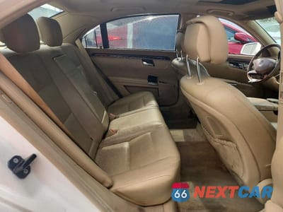 Zdjęcie 10 z 12 samochodu: 2012 MERCEDES-BENZ S 550 VIN:WDDNG7DB4CA421746 - miniatura