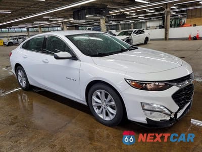 Czwarte zdjęcie samochodu z boku: 2024 CHEVROLET MALIBU LT VIN:1G1ZD5ST1RF204552 - miniatura