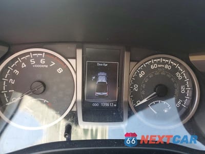 Zdjęcie 9 z 12 samochodu: 2016 TOYOTA TACOMA SR5 V6 VIN:3TMAZ5CNXGM003493 - miniatura