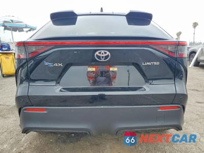Zdjęcie 6 z 14 samochodu: 2023 TOYOTA BZ4X LIMITED VIN:JTMAAAAA5PA017931 - miniatura