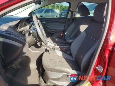 Zdjęcie 7 z 12 samochodu: 2014 FORD FOCUS SE VIN:1FADP3F2XEL399065 - miniatura