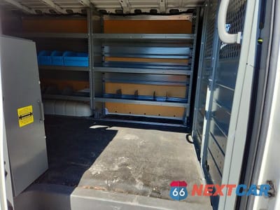 Zdjęcie 11 z 13 samochodu: 2017 NISSAN NV 2500 HD SV VIN:1N6BF0KY8HN807470 - miniatura