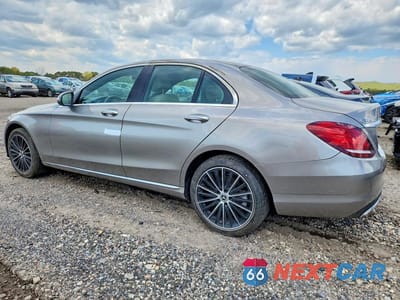 Drugie zdjęcie samochodu z przodu: 2019 MERCEDES-BENZ C 300 4MATIC VIN:55SWF8EB0KU318429 - miniatura