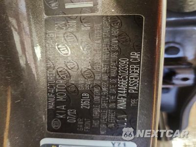 Zdjęcie 12 z 12 samochodu: 2014 KIA FORTE LX VIN:KNAFX4A66E5123390 - miniatura