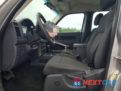 Zdjęcie 7 z 13 samochodu: 2012 JEEP LIBERTY SPORT VIN:1C4PJLAK0CW165772 - miniatura