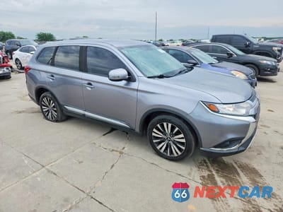 Czwarte zdjęcie samochodu z boku: 2019 MITSUBISHI OUTLANDER SE VIN:JA4AD3A39KZ044073 - miniatura