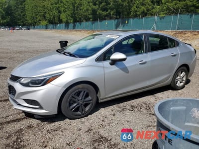 2018 CHEVROLET CRUZE LT 1G1BE5SM3J7106581 - główne zdjęcie licytacji z USA - miniatura