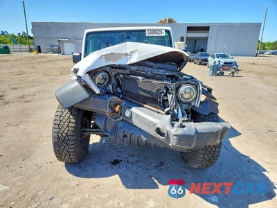 Piąte zdjęcie samochodu w środku: 2015 JEEP WRANGLER UNLIMITED RUBICON VIN:1C4BJWFG4FL769010 - miniatura
