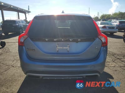 Zdjęcie 6 z 12 samochodu: 2017 VOLVO V60 CROSS COUNTRY PLATINUM VIN:YV440MWM6H1039150 - miniatura