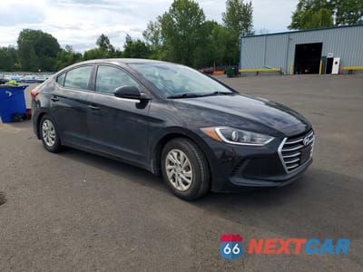 Czwarte zdjęcie samochodu z boku: 2018 HYUNDAI ELANTRA SE VIN:5NPD74LF1JH338466 - miniatura