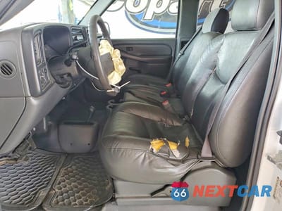 Zdjęcie 7 z 13 samochodu: 2004 CHEVROLET SILVERADO K1500 VIN:1GCEK19T44E306341 - miniatura