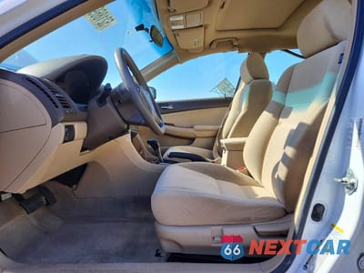 Zdjęcie 7 z 12 samochodu: 2007 HONDA ACCORD EX VIN:1HGCM56717A174023 - miniatura