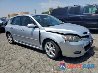 Czwarte zdjęcie samochodu z boku: 2008 MAZDA 3 HATCHBACK VIN:JM1BK343081780855 - miniatura