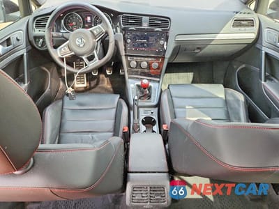 Zdjęcie 8 z 12 samochodu: 2018 VOLKSWAGEN GTI S VIN:3VW547AU4JM297435 - miniatura