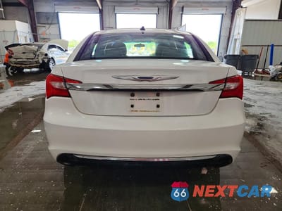 Zdjęcie 6 z 12 samochodu: 2012 CHRYSLER 200 LX VIN:1C3CCBABXCN202288 - miniatura
