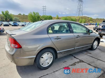 Trzecie zdjęcie samochodu z tyłu: 2007 HONDA CIVIC HYBRID VIN:JHMFA36237S012660 - miniatura