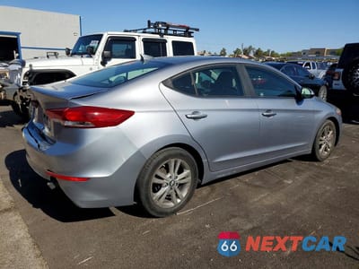Trzecie zdjęcie samochodu z tyłu: 2017 HYUNDAI ELANTRA SE VIN:5NPD84LF2HH024283 - miniatura