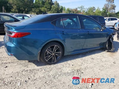 Trzecie zdjęcie samochodu z tyłu: 2025 TOYOTA CAMRY XSE VIN:4T1DBADKXSU018557 - miniatura