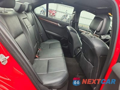 Zdjęcie 10 z 12 samochodu: 2010 MERCEDES-BENZ C 300 4MATIC VIN:WDDGF8BB1AR124193 - miniatura