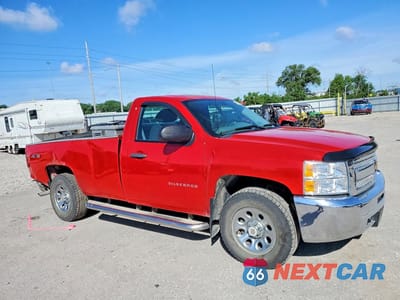 Czwarte zdjęcie samochodu z boku: 2013 CHEVROLET SILVERADO K1500 VIN:1GCNKPE00DZ391900 - miniatura
