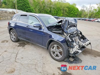 Czwarte zdjęcie samochodu z boku: 2021 MERCEDES-BENZ GLC 300 4MATIC VIN:W1N0G8EB1MF879976 - miniatura