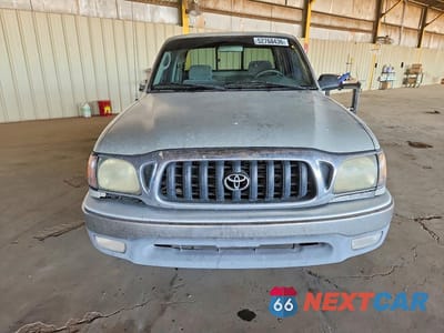 Piąte zdjęcie samochodu w środku: 2002 TOYOTA TACOMA XTRACAB VIN:5TEVL52NX2Z063290 - miniatura