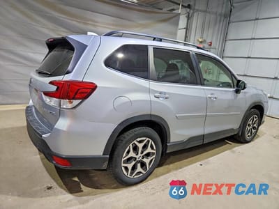 Trzecie zdjęcie samochodu z tyłu: 2020 SUBARU FORESTER PREMIUM VIN:JF2SKAJC0LH443810 - miniatura