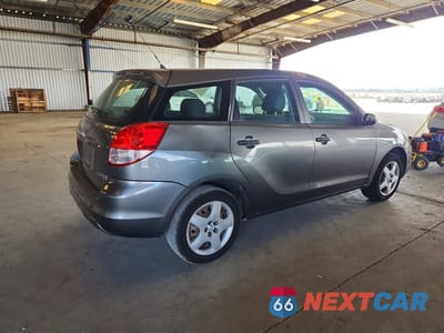 Trzecie zdjęcie samochodu z tyłu: 2008 TOYOTA COROLLA MATRIX XR VIN:2T1KR32E18C714925 - miniatura
