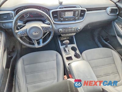 Zdjęcie 8 z 12 samochodu: 2016 KIA SORENTO LX V6 VIN:5XYPGDA56GG005672 - miniatura