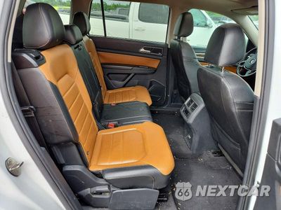 Zdjęcie 11 z 13 samochodu: 2018 VOLKSWAGEN ATLAS SEL PREMIUM VIN:1V2NR2CA6JC583801 - miniatura