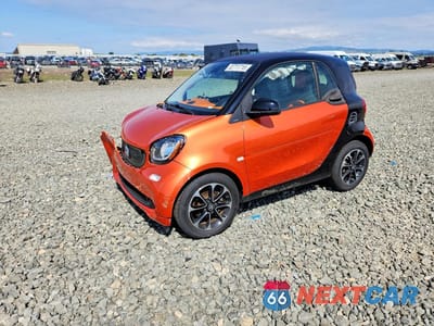 2016 SMART FORTWO WMEFJ5DA7GK051762 - główne zdjęcie licytacji z USA - miniatura