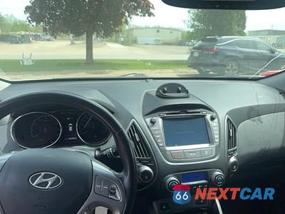 Zdjęcie 9 z 10 samochodu: 2015 HYUNDAI TUCSON SE VIN:KM8JUCAG3FU084155 - miniatura