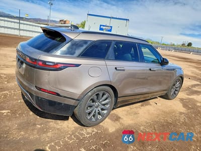 Trzecie zdjęcie samochodu z tyłu: 2018 LAND ROVER RANGE ROVER VELAR R-DYNAMIC SE VIN:SALYL2RV2JA747754 - miniatura