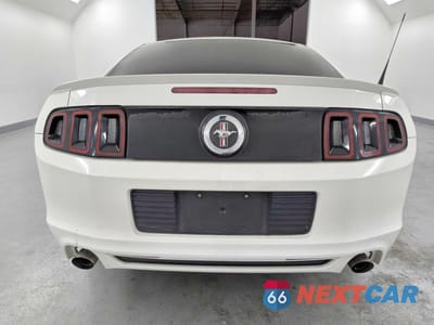 Zdjęcie 6 z 12 samochodu: 2013 FORD MUSTANG VIN:1ZVBP8AM5D5282629 - miniatura
