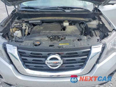 Zdjęcie 11 z 12 samochodu: 2017 NISSAN PATHFINDER SL VIN:5N1DR2MM6HC618090 - miniatura