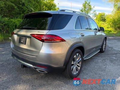 Czwarte zdjęcie samochodu z boku: 2020 MERCEDES-BENZ GLE 350 4MATIC VIN:4JGFB4KE1LA069777 - miniatura