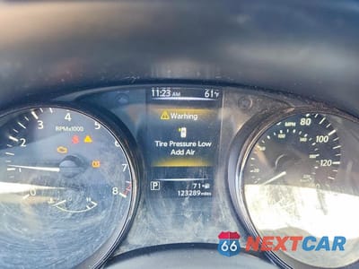 Zdjęcie 9 z 12 samochodu: 2018 NISSAN ROGUE SPORT SL VIN:JN1BJ1CR0JW294524 - miniatura