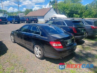 Trzecie zdjęcie samochodu z tyłu: 2010 MERCEDES-BENZ C 300 4MATIC VIN:WDDGF8BB2AR105863 - miniatura