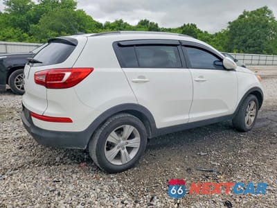 Trzecie zdjęcie samochodu z tyłu: 2012 KIA SPORTAGE LX VIN:KNDPB3A22C7330888 - miniatura