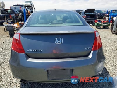Zdjęcie 6 z 12 samochodu: 2010 HONDA ACCORD EXL VIN:1HGCS2B88AA002131 - miniatura