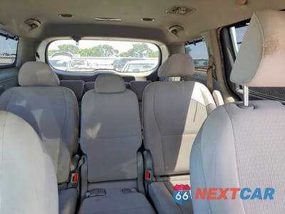 Zdjęcie 10 z 13 samochodu: 2016 KIA SEDONA LX VIN:KNDMB5C18G6151446 - miniatura