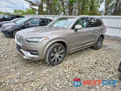 2021 VOLVO XC90 T6 INSCRIPTION YV4A221L7M1681872 - główne zdjęcie licytacji z USA - miniatura