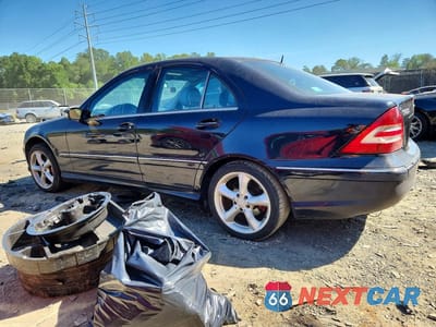 Drugie zdjęcie samochodu z przodu: 2005 MERCEDES-BENZ C 230K SPORT SEDAN VIN:WDBRF40J65F615595 - miniatura