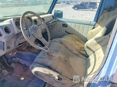 Zdjęcie 10 z 13 samochodu: 1988 SUZUKI SAMURAI VIN:JS4JC51C8J4201363 - miniatura