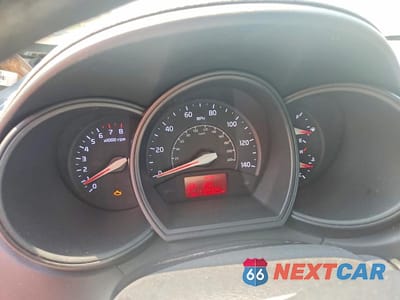 Zdjęcie 9 z 13 samochodu: 2014 KIA RIO LX VIN:KNADM4A34E6418441 - miniatura