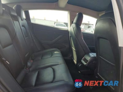 Zdjęcie 10 z 12 samochodu: 2018 TESLA 3 VIN:5YJ3E1EA6JF163728 - miniatura
