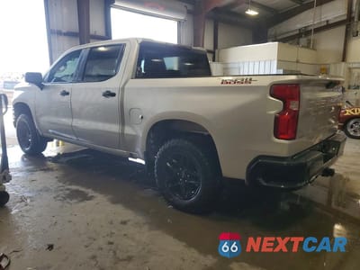 Drugie zdjęcie samochodu z przodu: 2019 CHEVROLET SILVERADO K1500 TRAIL BOSS CUSTOM VIN:3GCPYCEF0KG143048 - miniatura