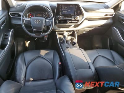 Zdjęcie 8 z 14 samochodu: 2021 TOYOTA HIGHLANDER XLE VIN:5TDGZRAH8MS086366 - miniatura