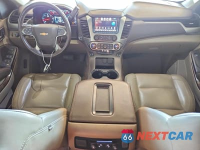 Zdjęcie 8 z 14 samochodu: 2020 CHEVROLET SUBURBAN C1500 LT VIN:1GNSCHKC4LR195744 - miniatura