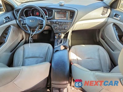 Zdjęcie 8 z 13 samochodu: 2013 KIA OPTIMA EX VIN:5XXGN4A7XDG228143 - miniatura